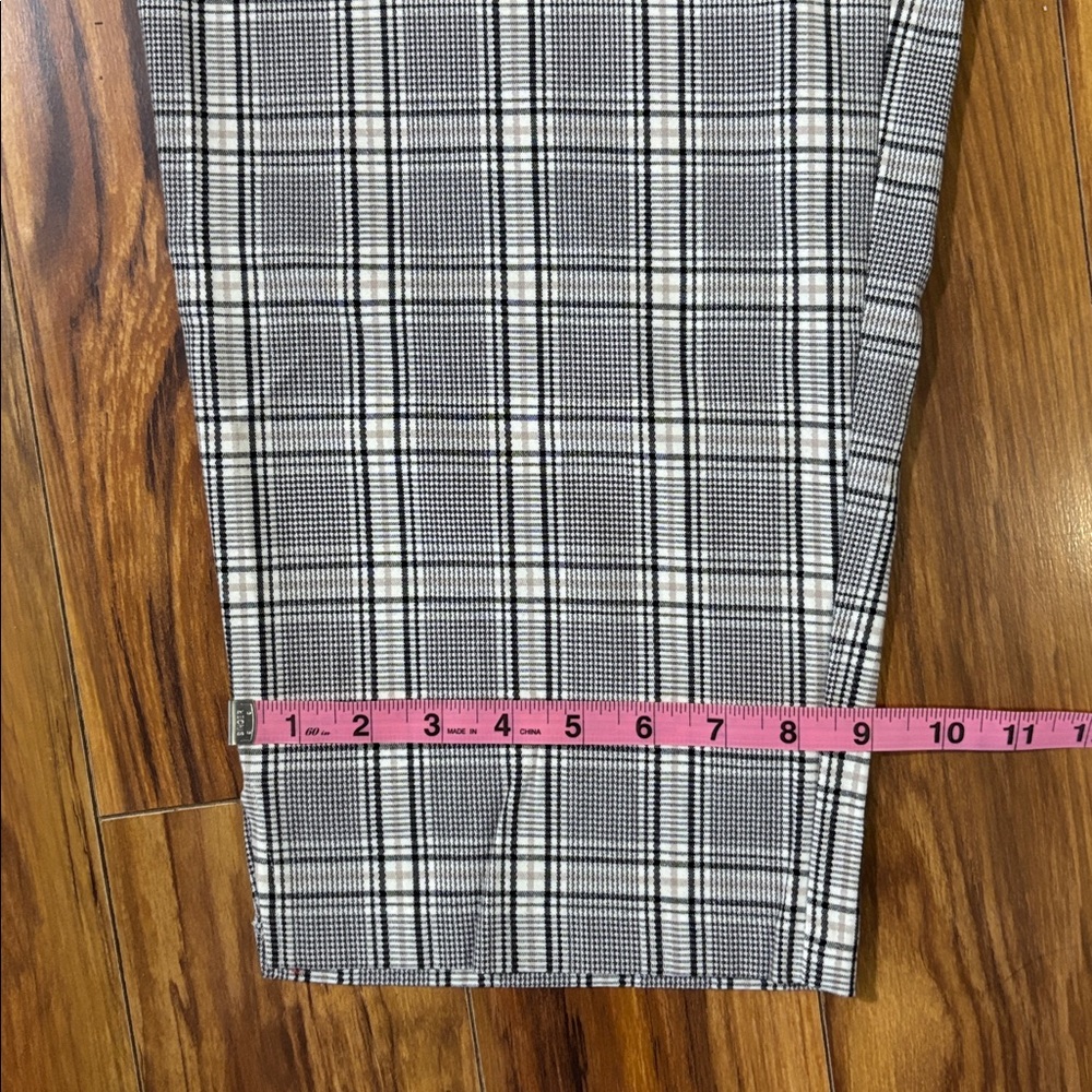 Ava & Viv cream plaid ankle pants, size 18, NWT. - Picture 9 of 13